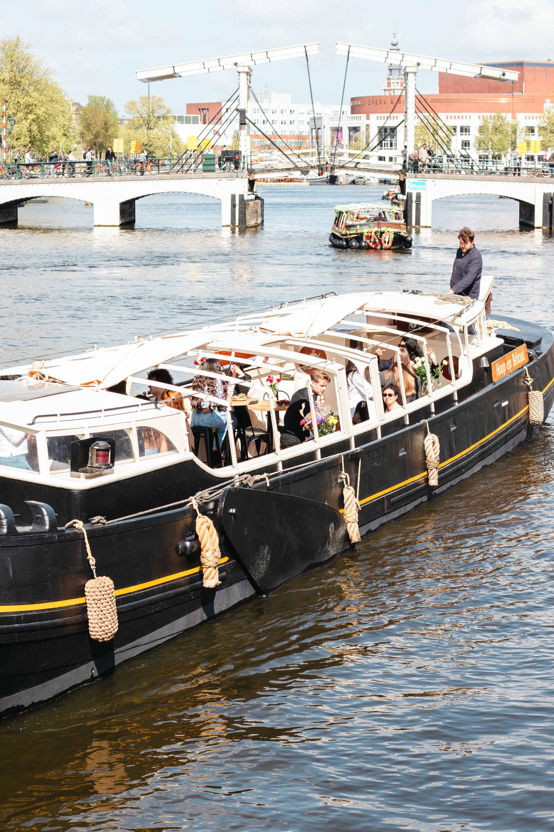Hoop op Behoud, beeld 6 van het schip